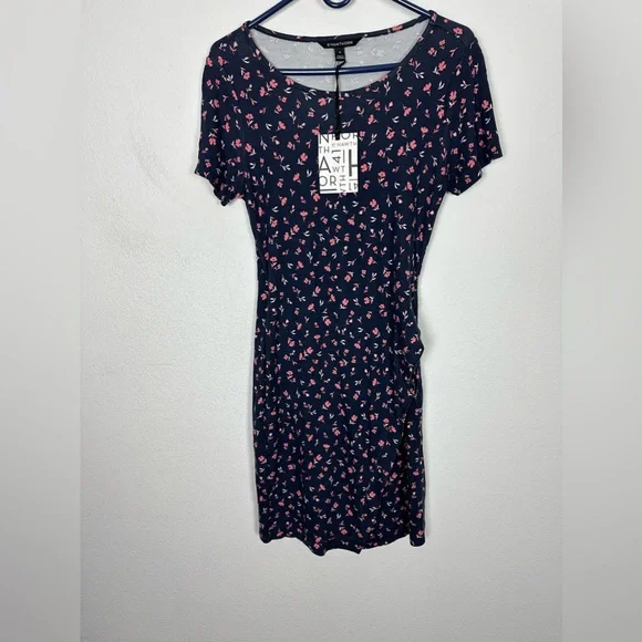 41 Hawthorn | Dresses | Nwt 4 Hawthorn Brigitte Knit Floral Navy Pink Dress  Womens Size Medium | Poshmark